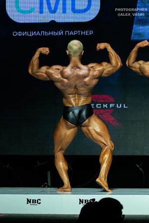 CLASSIC PHYSIQUE НОВИЧКИ